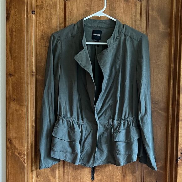 NIC + ZOE - Picture 1 of 6